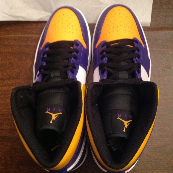 Air Jordan 1 Mid Men's Concord/White/Black/Taxi Sneakers -USA Size:11.5- NIB - Picture 5 of 14